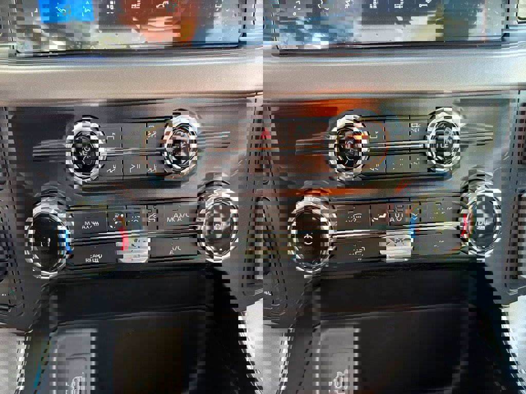 New 2026 Ford F150 XLT w/ XLT Chrome Appearance Package image 35