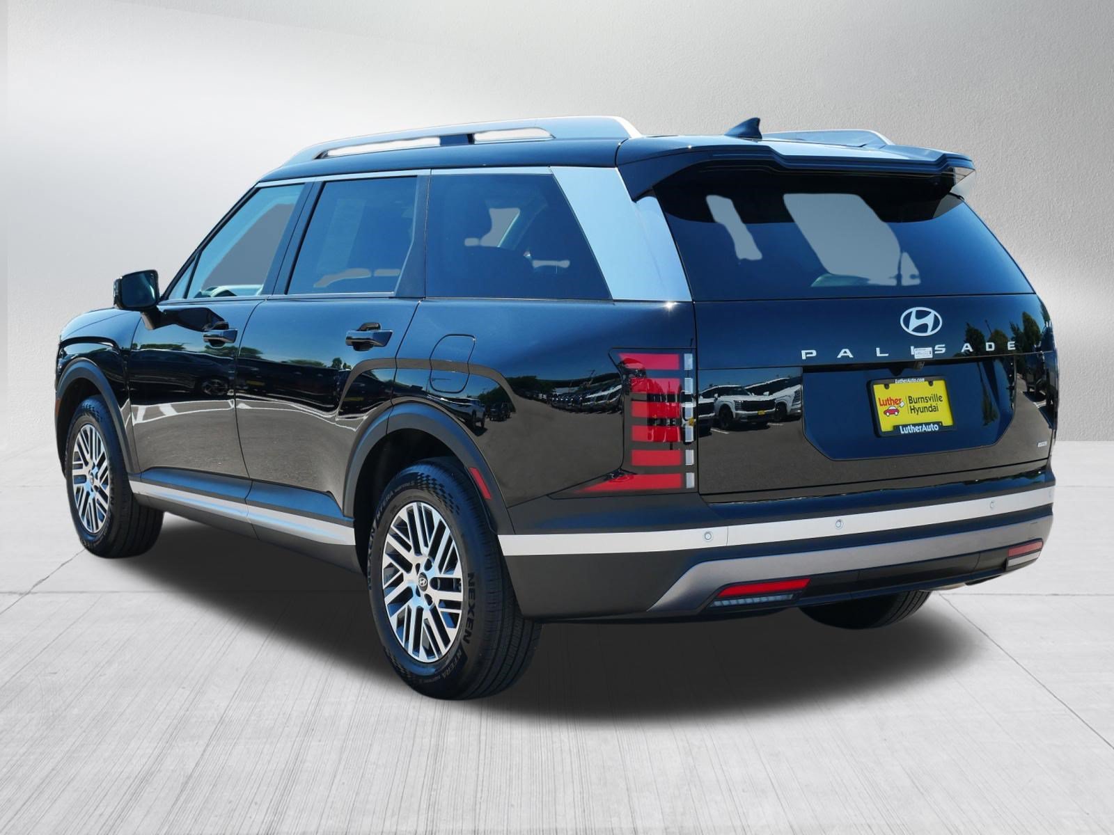 Certified 2026 Hyundai Palisade SEL AWD/4WD image 5