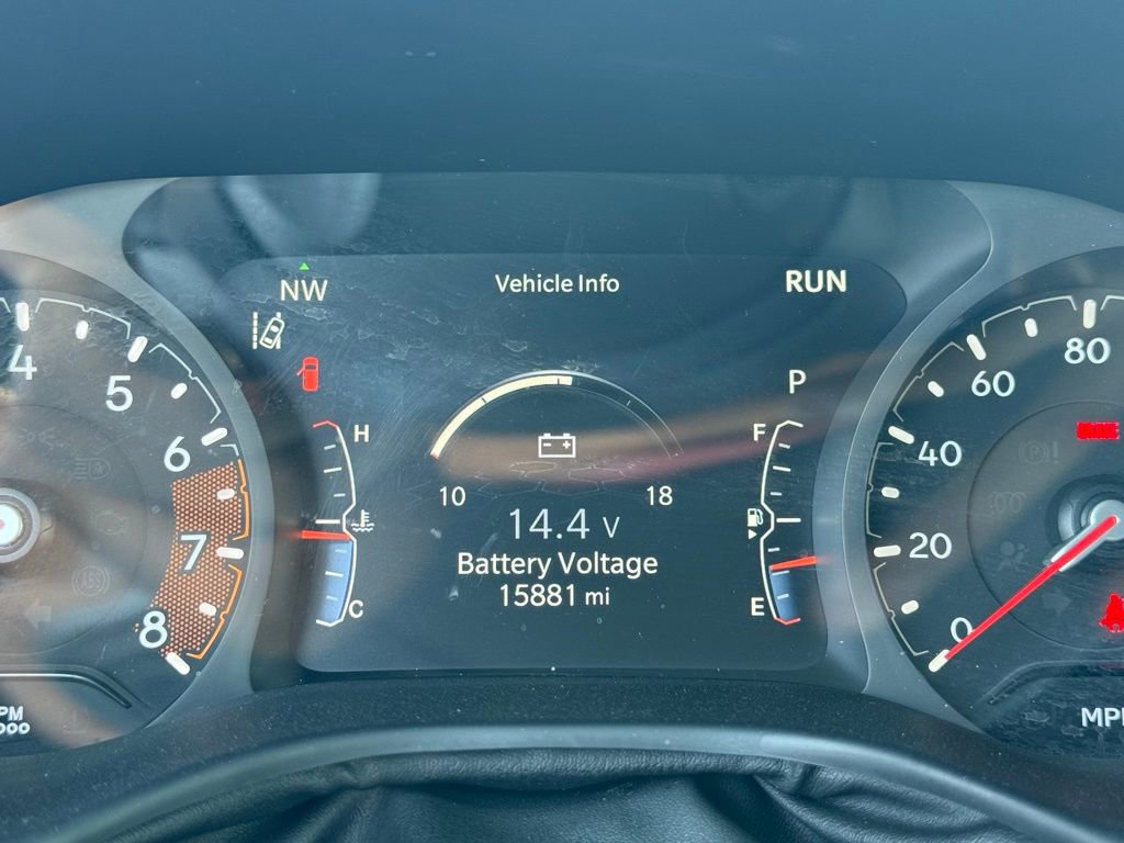 Used 2025 Jeep Compass Latitude image 25