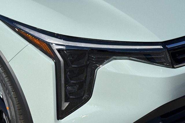 New 2026 Kia K4 EX FWD image 30