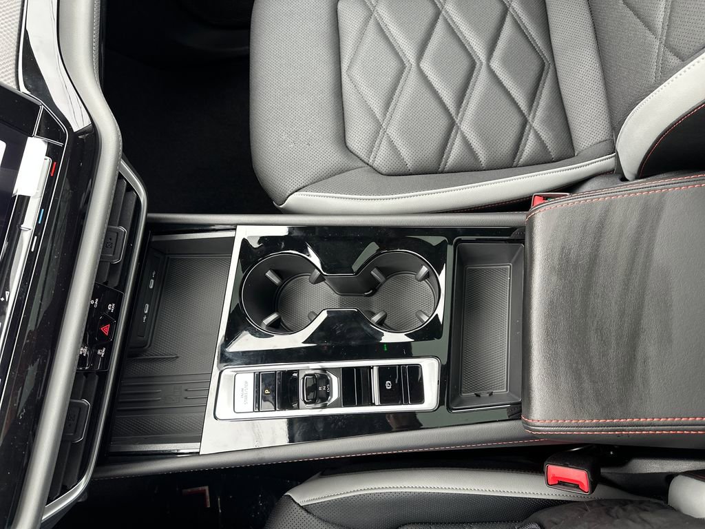 New 2026 Volkswagen Atlas Peak Edition image 13