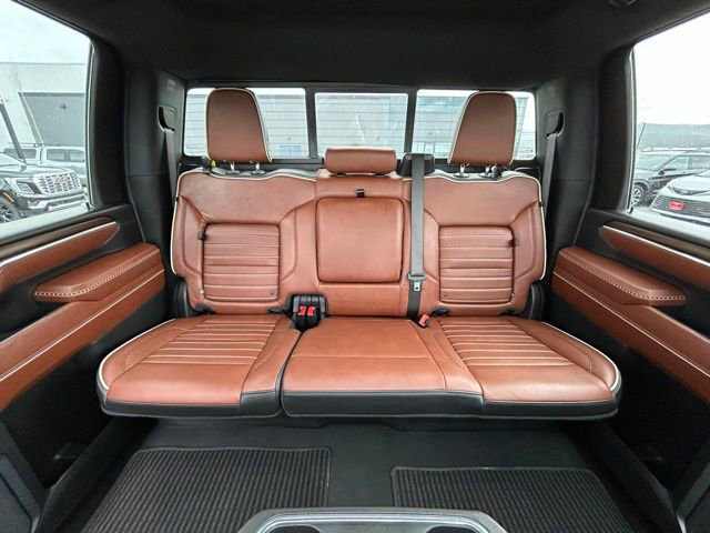 Used 2024 GMC Sierra 3500 Denali Ultimate AWD/4WD image 44