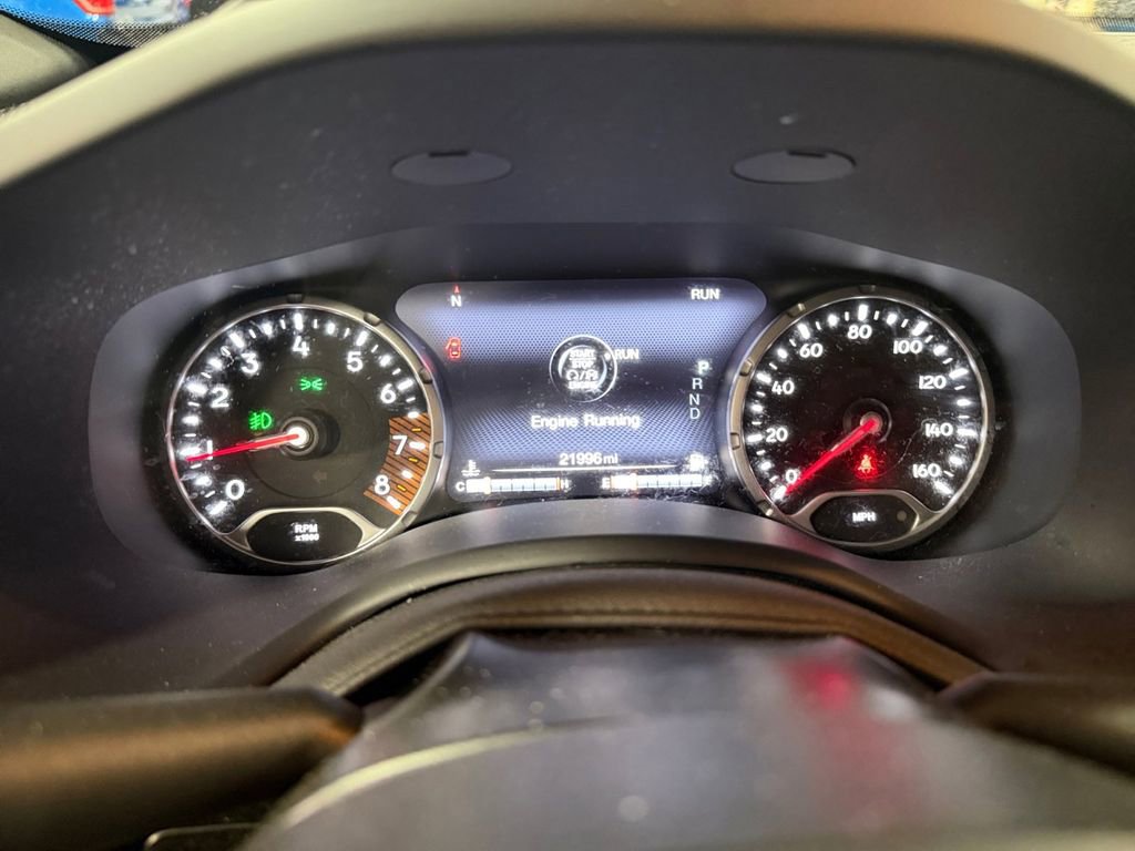 Used 2023 Jeep Renegade Latitude AWD/4WD image 30