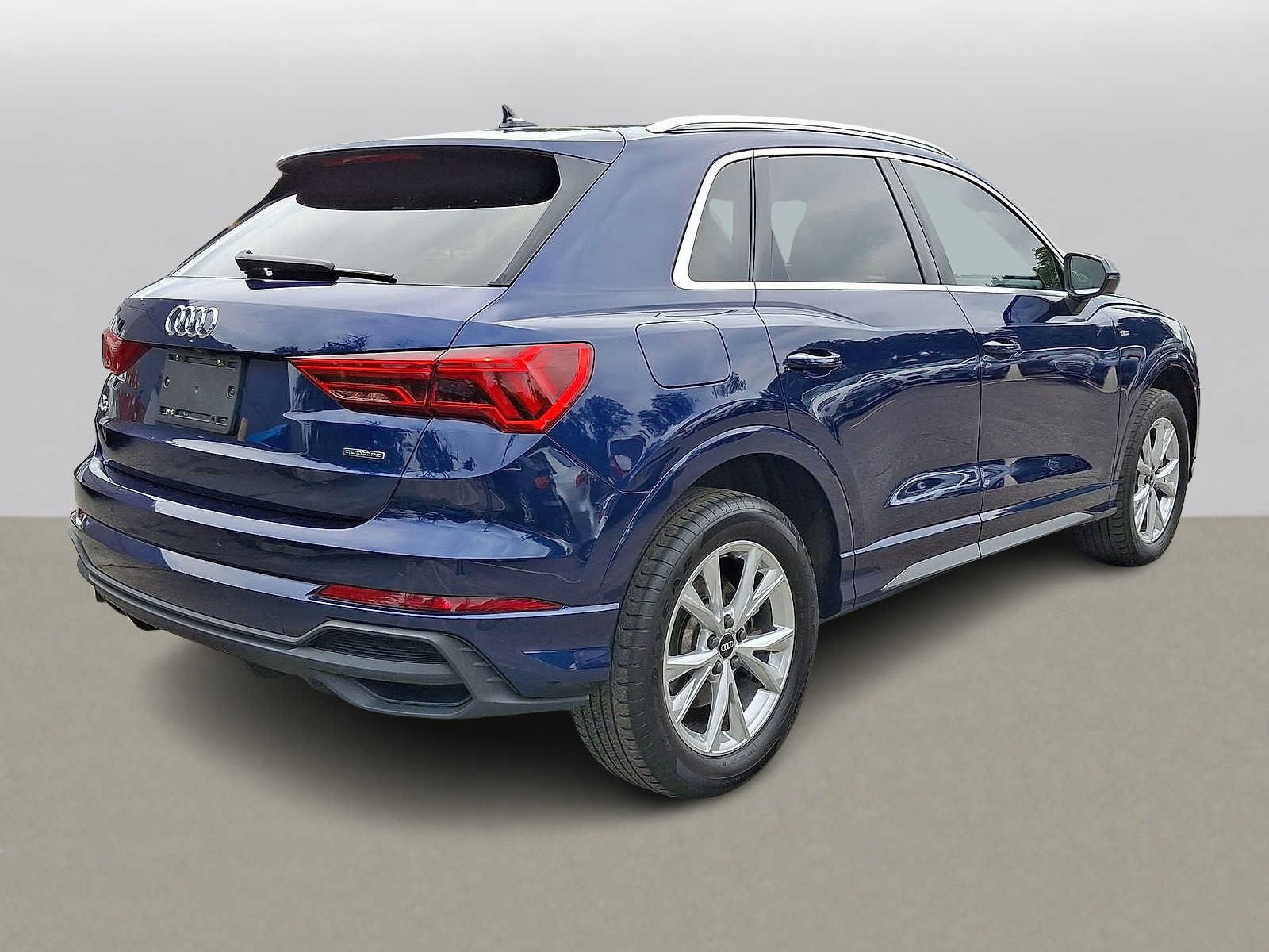 Certified 2023 Audi Q3 2.0T Premium Plus w/ Premium Plus Package AWD/4WD image 31