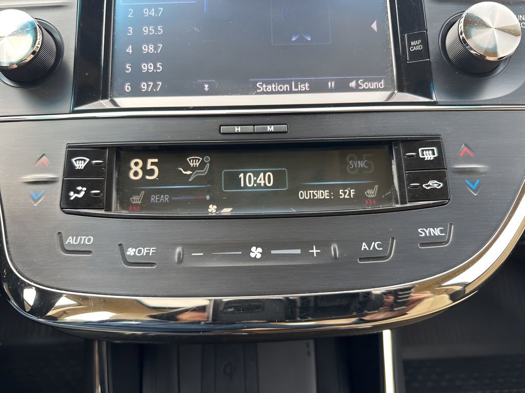 Used 2018 Toyota Avalon Limited w/ All Weather Liner Package image 21