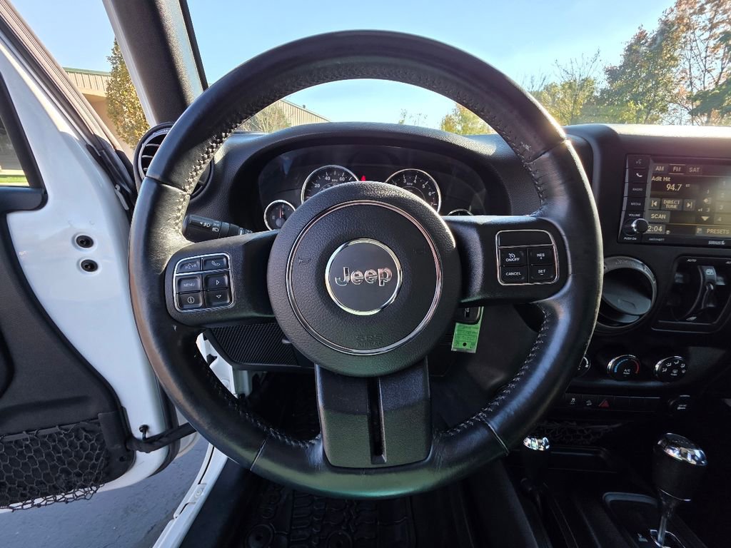 Used 2017 Jeep Wrangler Unlimited Willys image 16