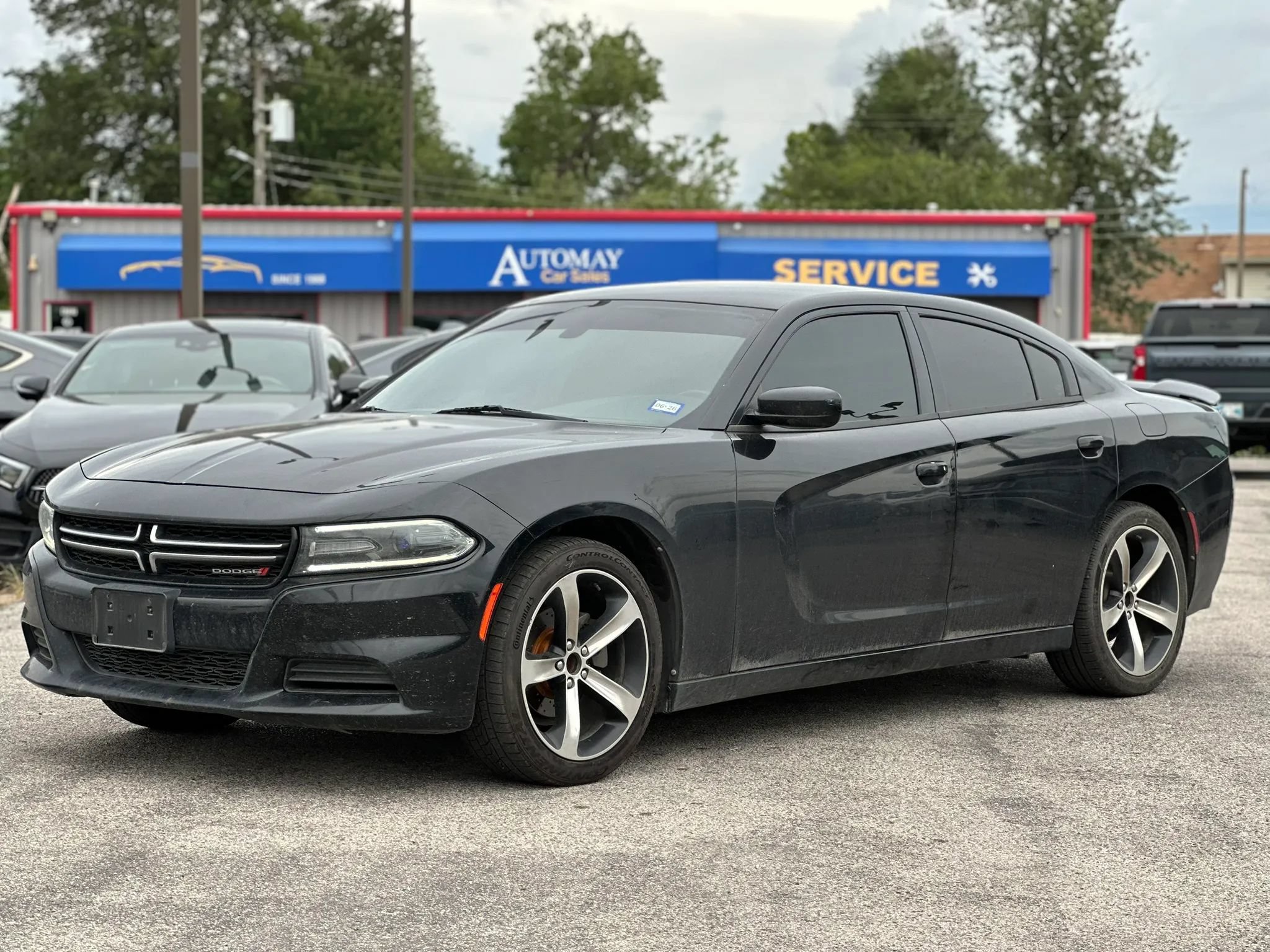 Used 2017 Dodge Charger SE