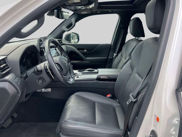 Used 2024 Lexus LX 600 4WD w/ Appearance Package image 19