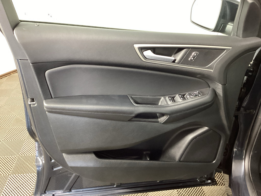 Used 2023 Ford Edge SEL w/ Convenience Package AWD/4WD image 17