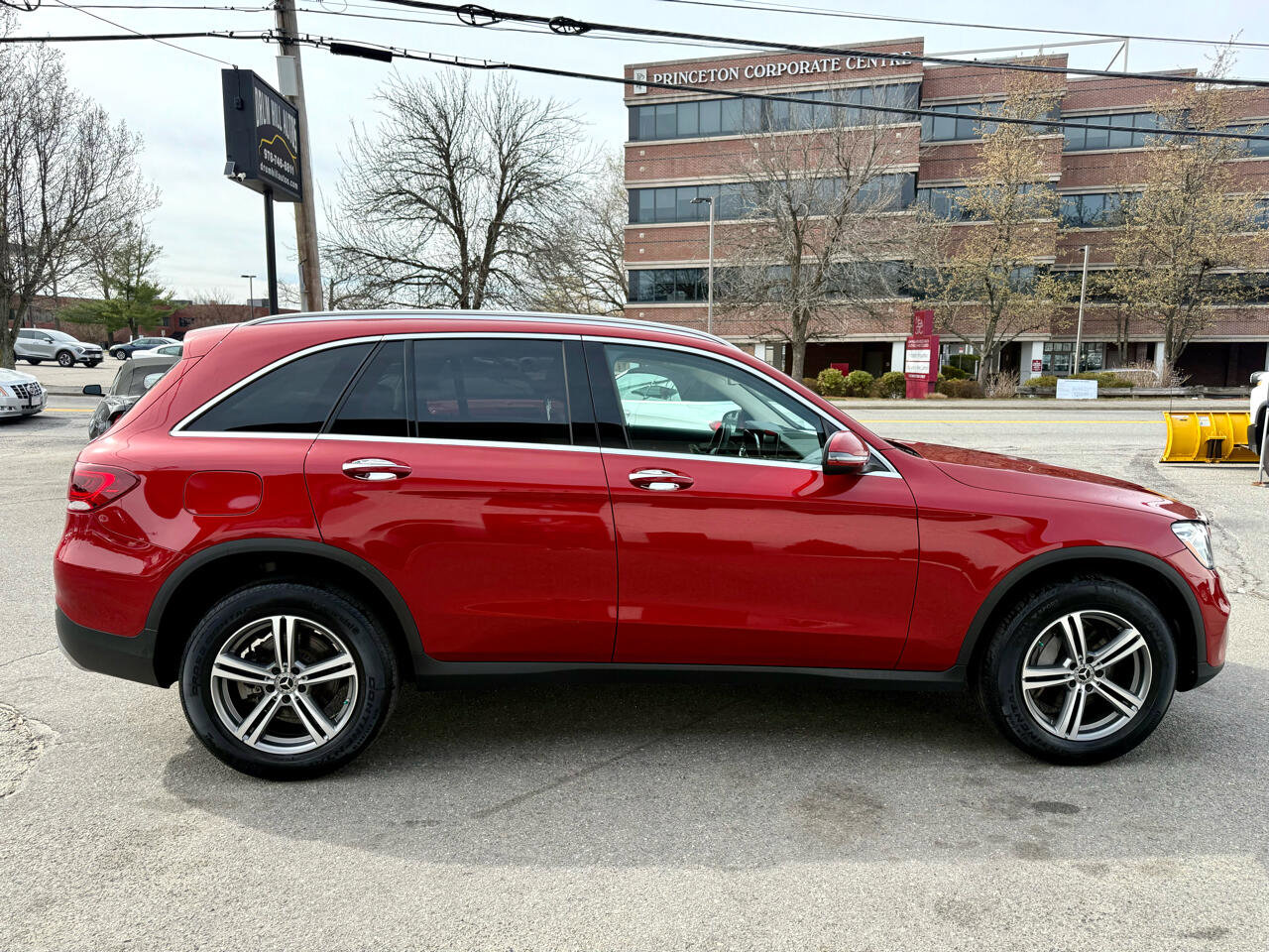 Used 2020 Mercedes-Benz GLC 300 4MATIC image 6