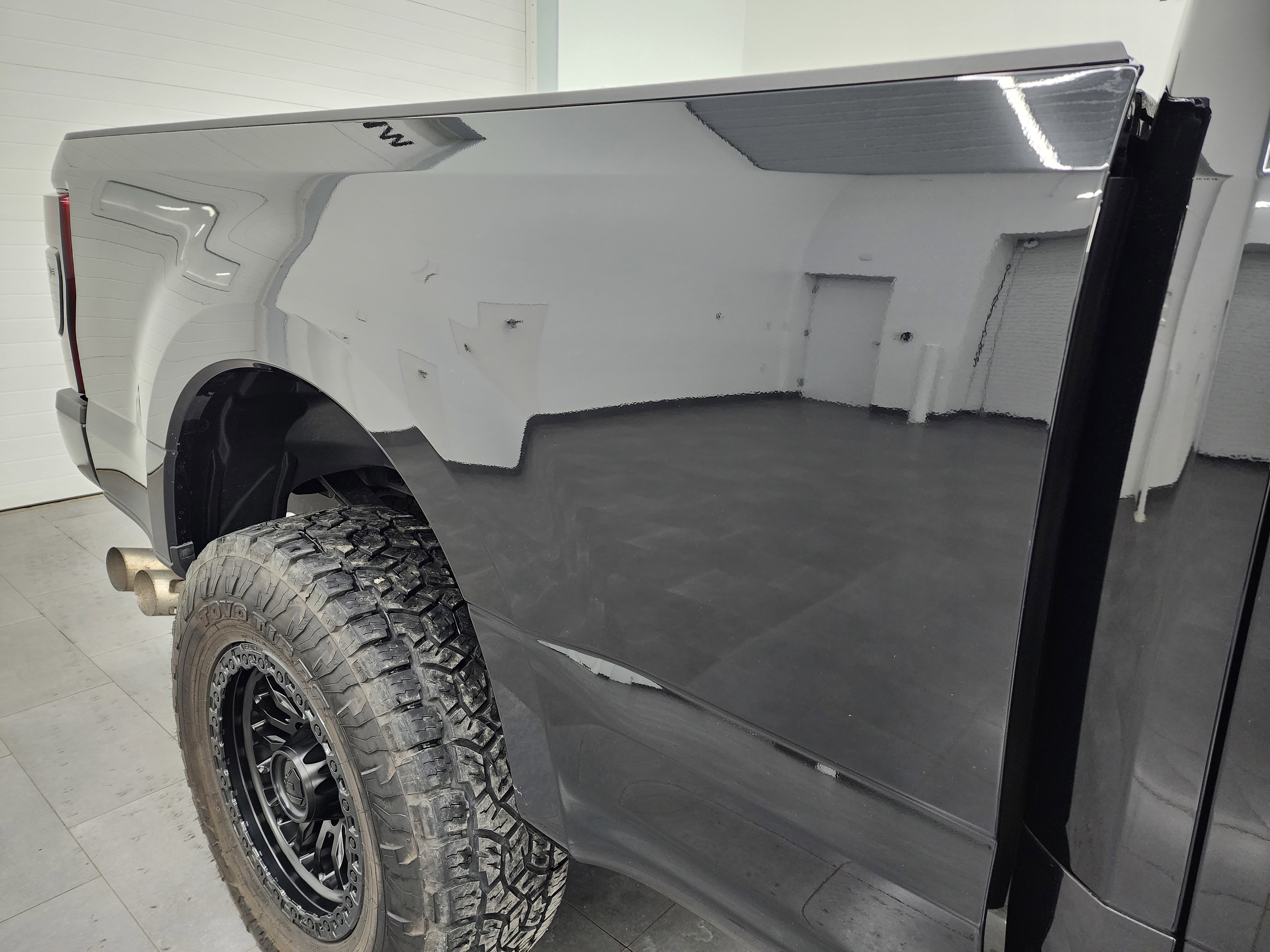 Used 2022 Ford F250 XLT w/ Black Appearance Package image 26