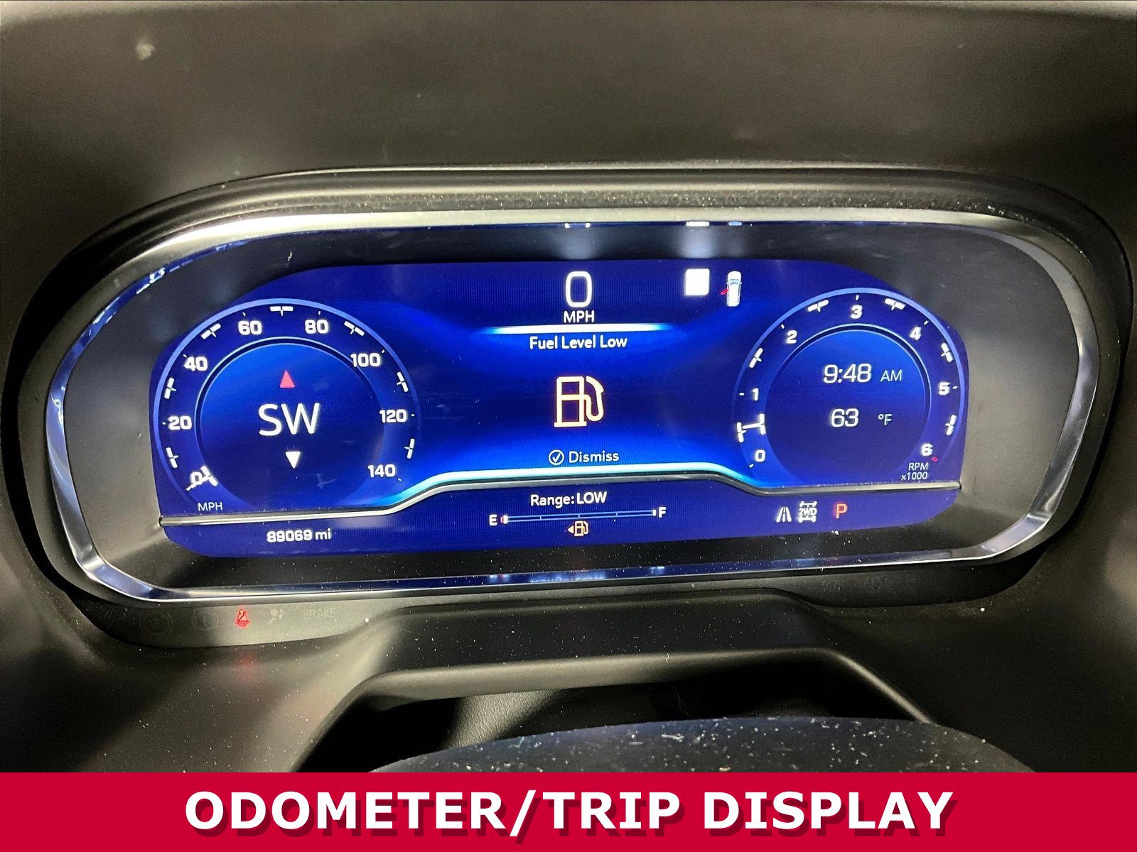 Used 2023 Chevrolet Tahoe Premier AWD/4WD image 12