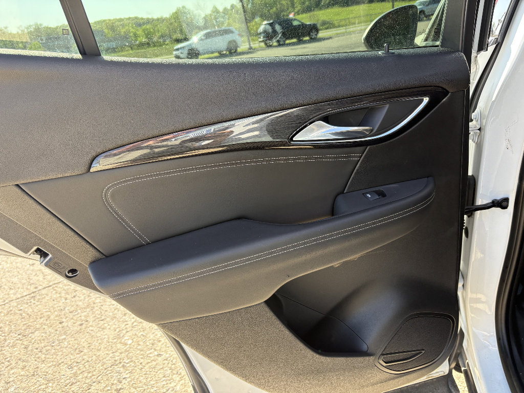 Used 2022 Buick Envision Preferred FWD image 17