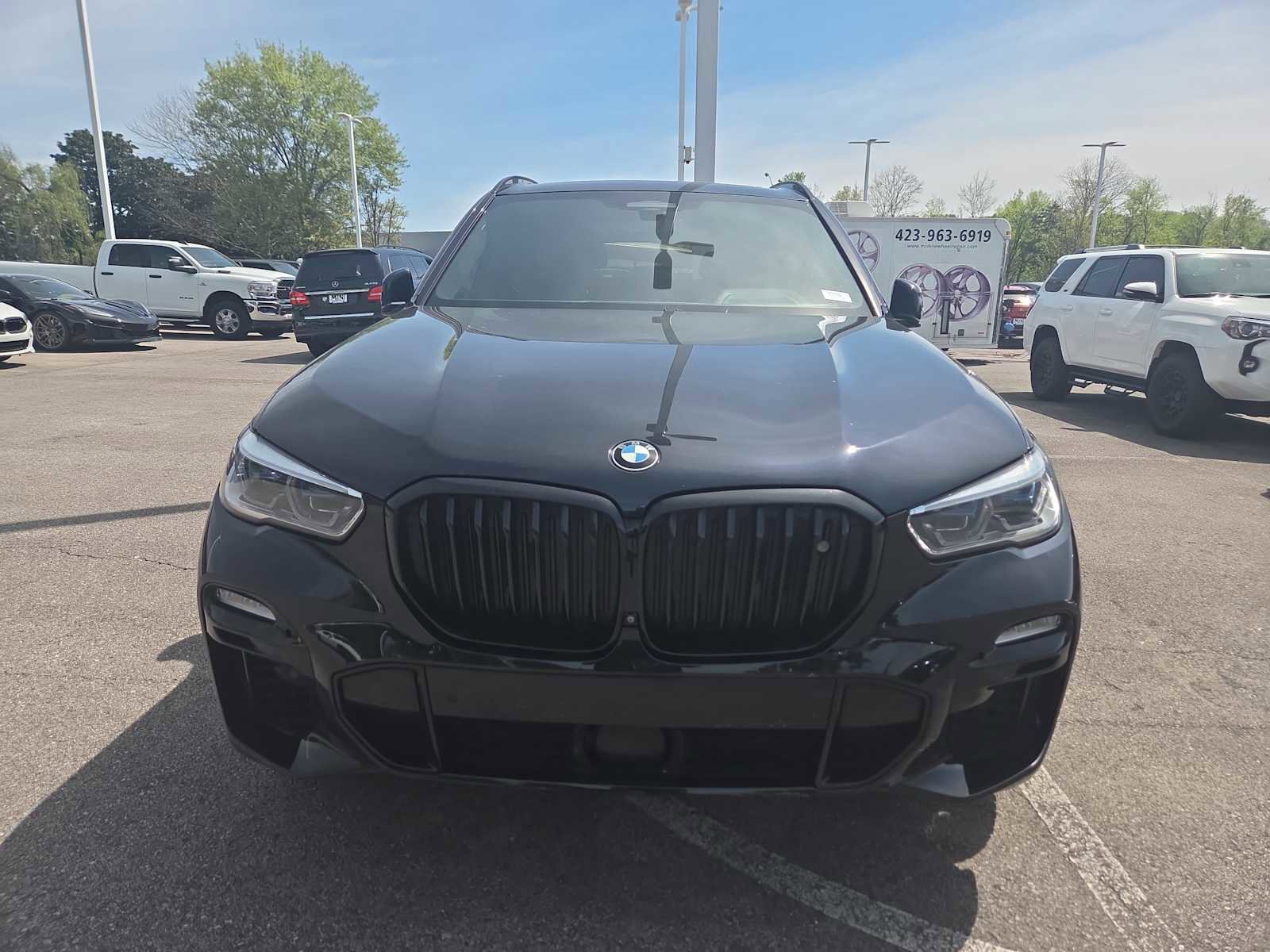 Used 2020 BMW X5 M50i w/ Executive Package image 10