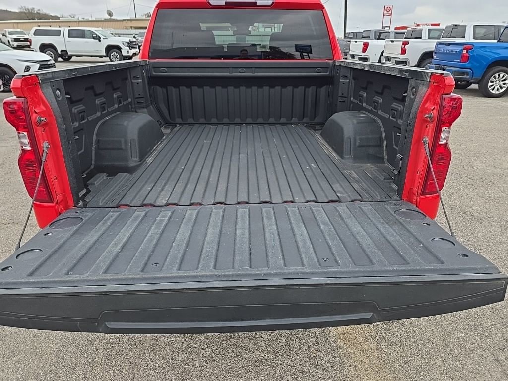 Used 2023 Chevrolet Silverado 1500 Custom image 8