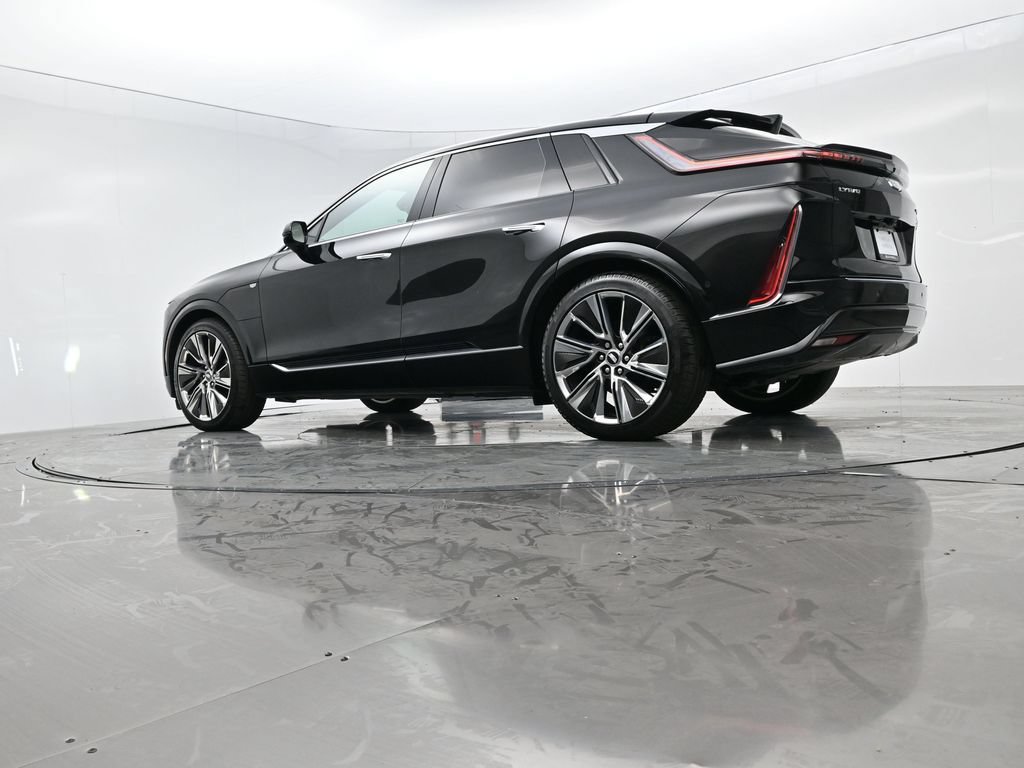 Used 2026 Cadillac Lyriq Signature Luxury w/ Nappa Leather Package AWD/4WD image 52