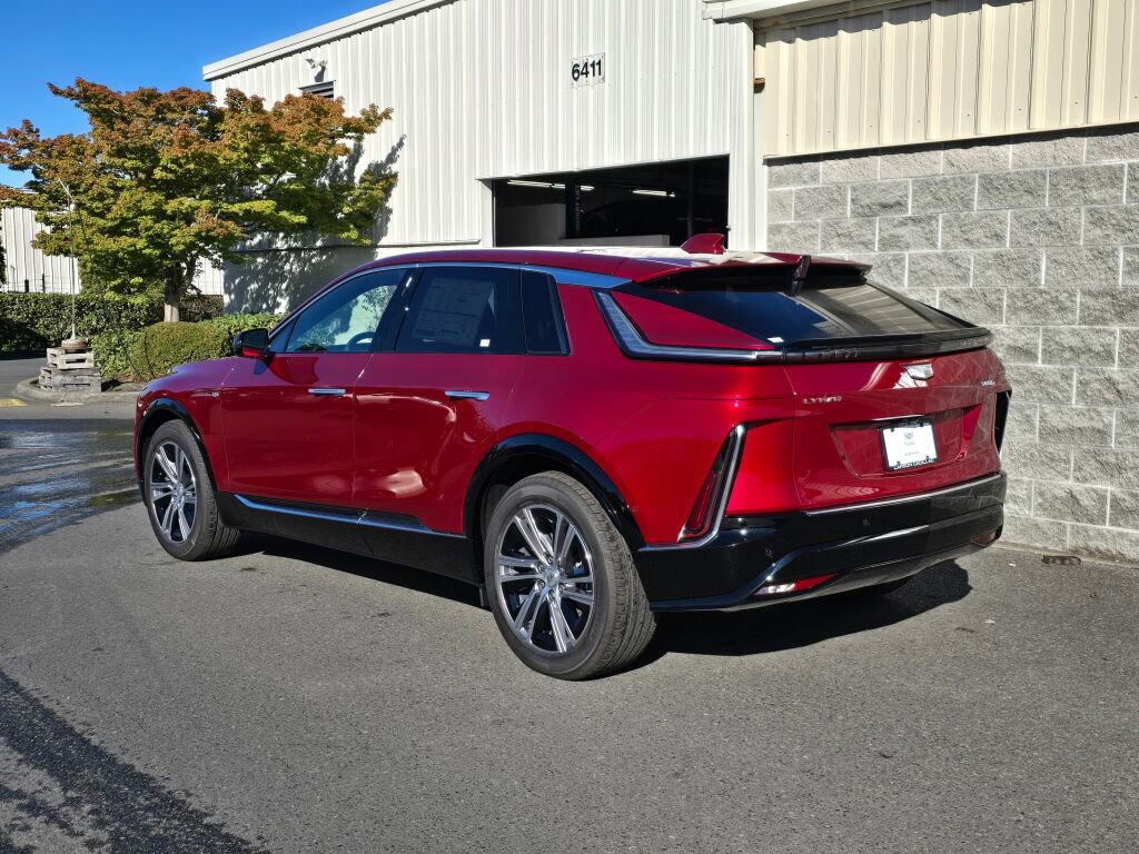 New 2026 Cadillac Lyriq Luxury image 4