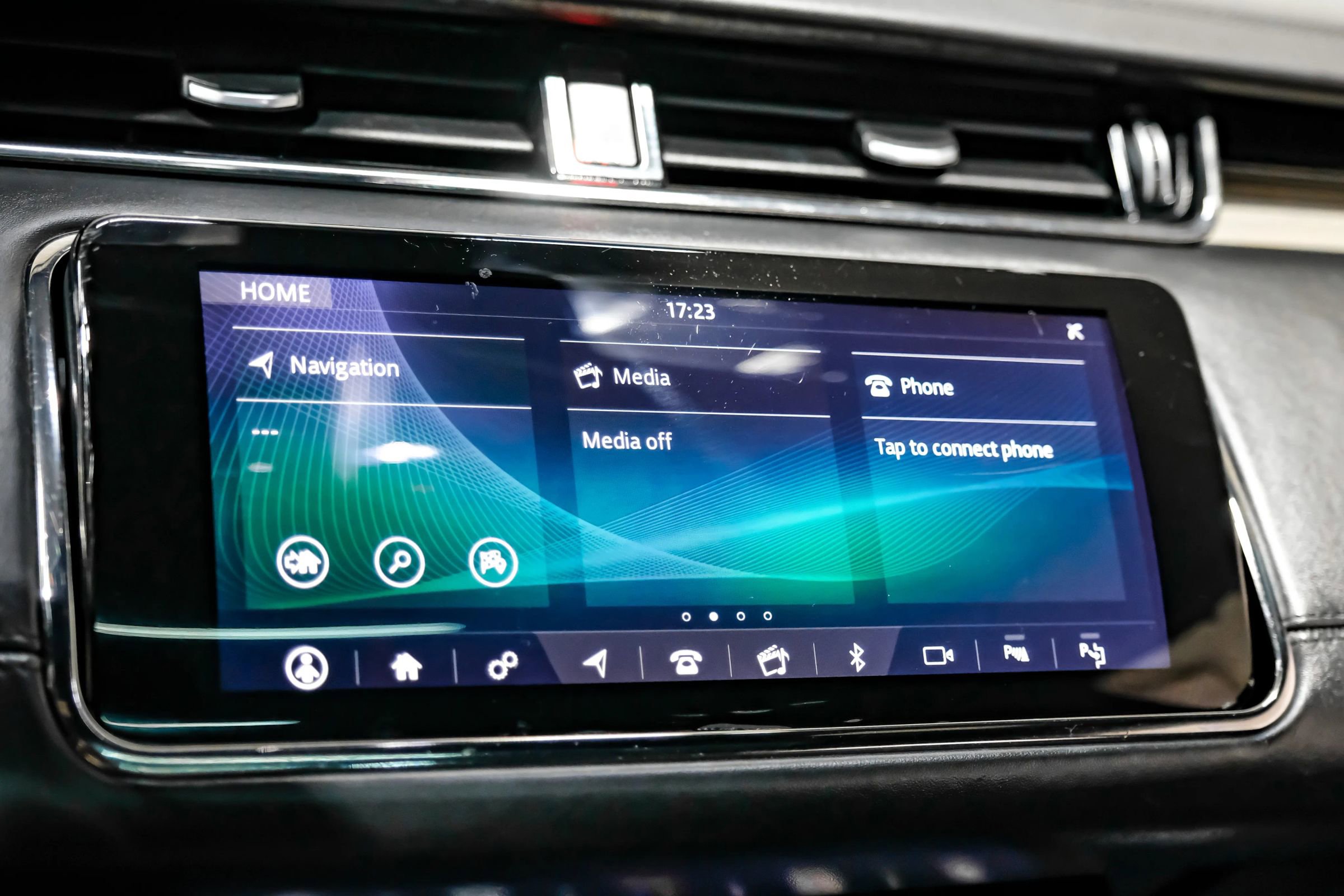 Used 2020 Land Rover Range Rover Evoque R-Dynamic SE image 42