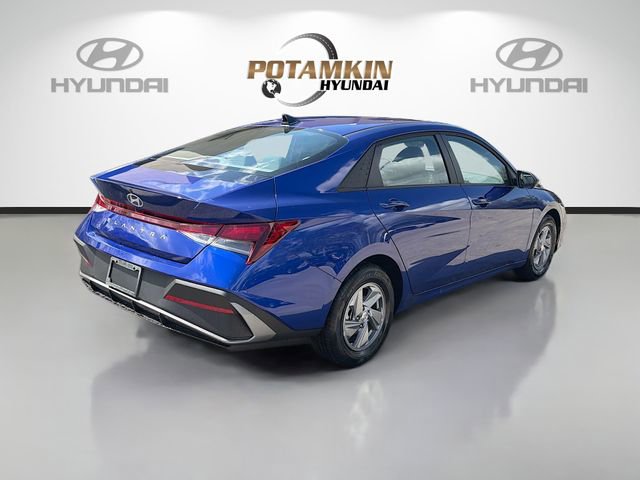 New 2026 Hyundai Elantra SE image 5