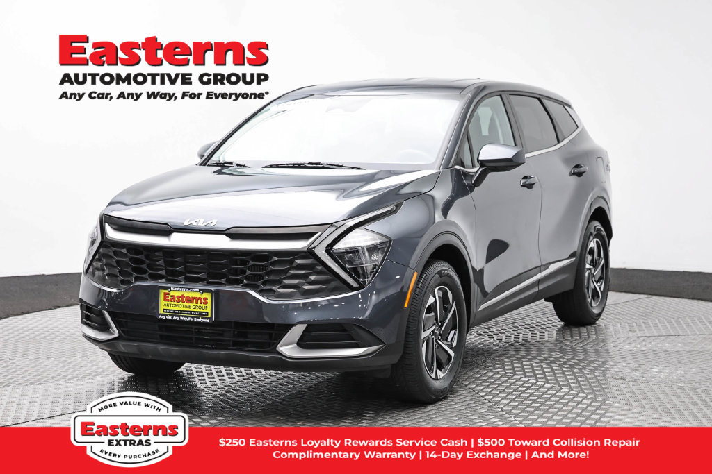 Used 2023 Kia Sportage LX AWD/4WD image 1