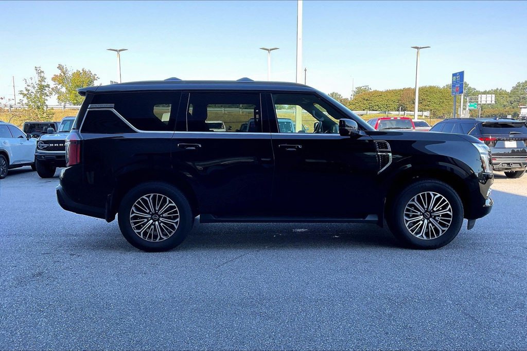 Used 2025 Nissan Armada Platinum AWD/4WD image 7