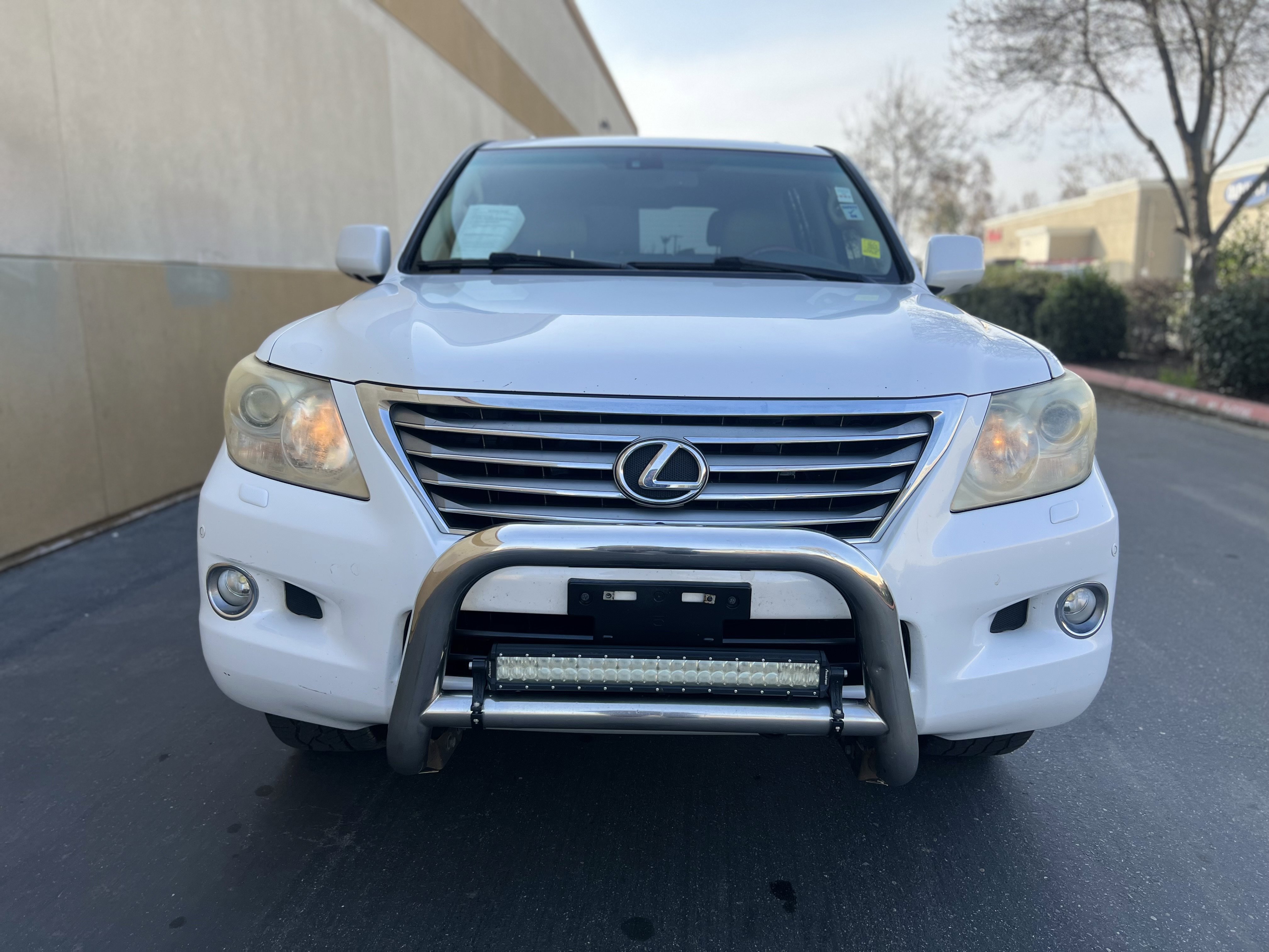 Used 2009 Lexus LX 570 4WD image 4
