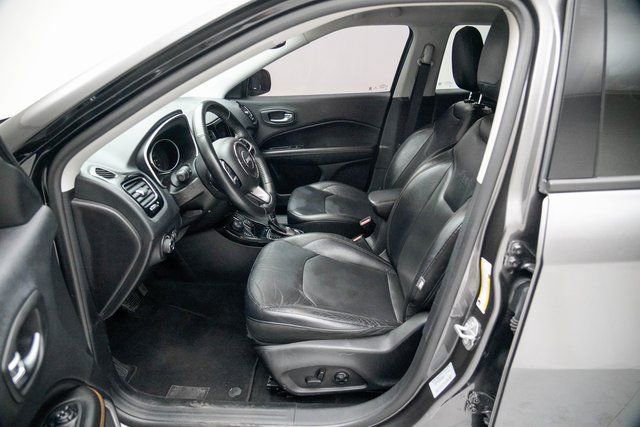 Used 2018 Jeep Compass Limited w/ Navigation Group image 23