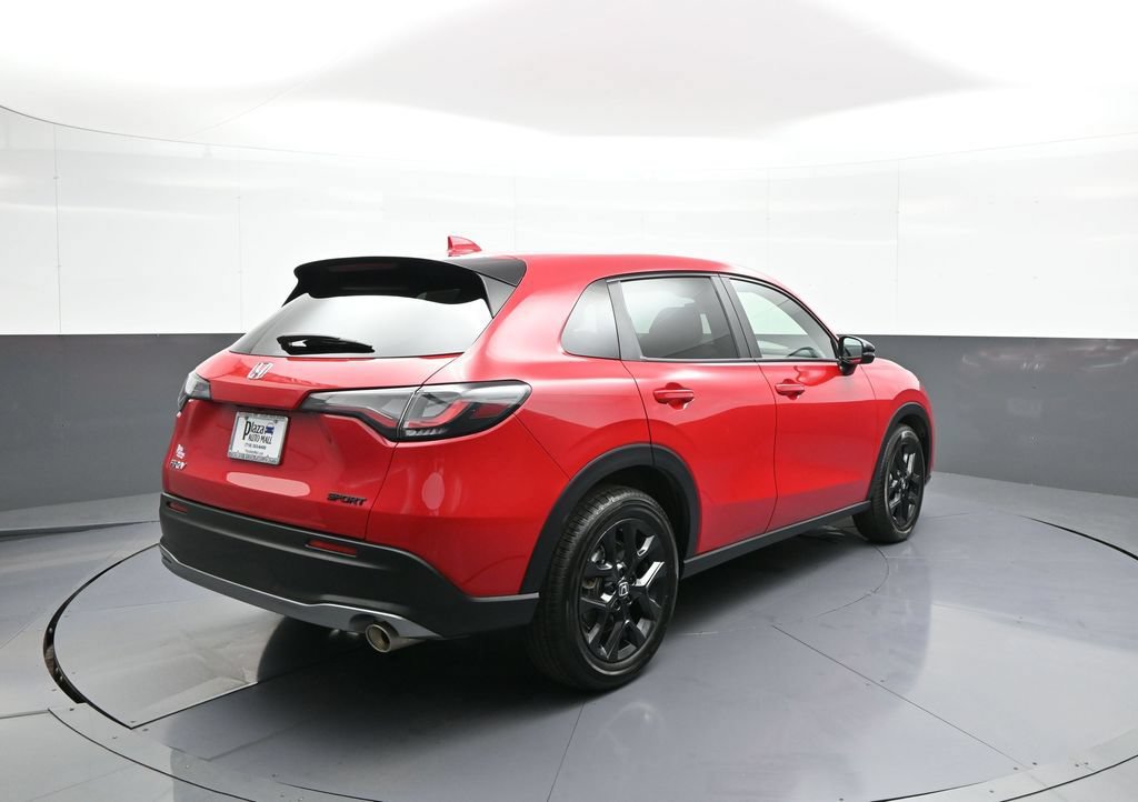 Certified 2025 Honda HR-V Sport image 6