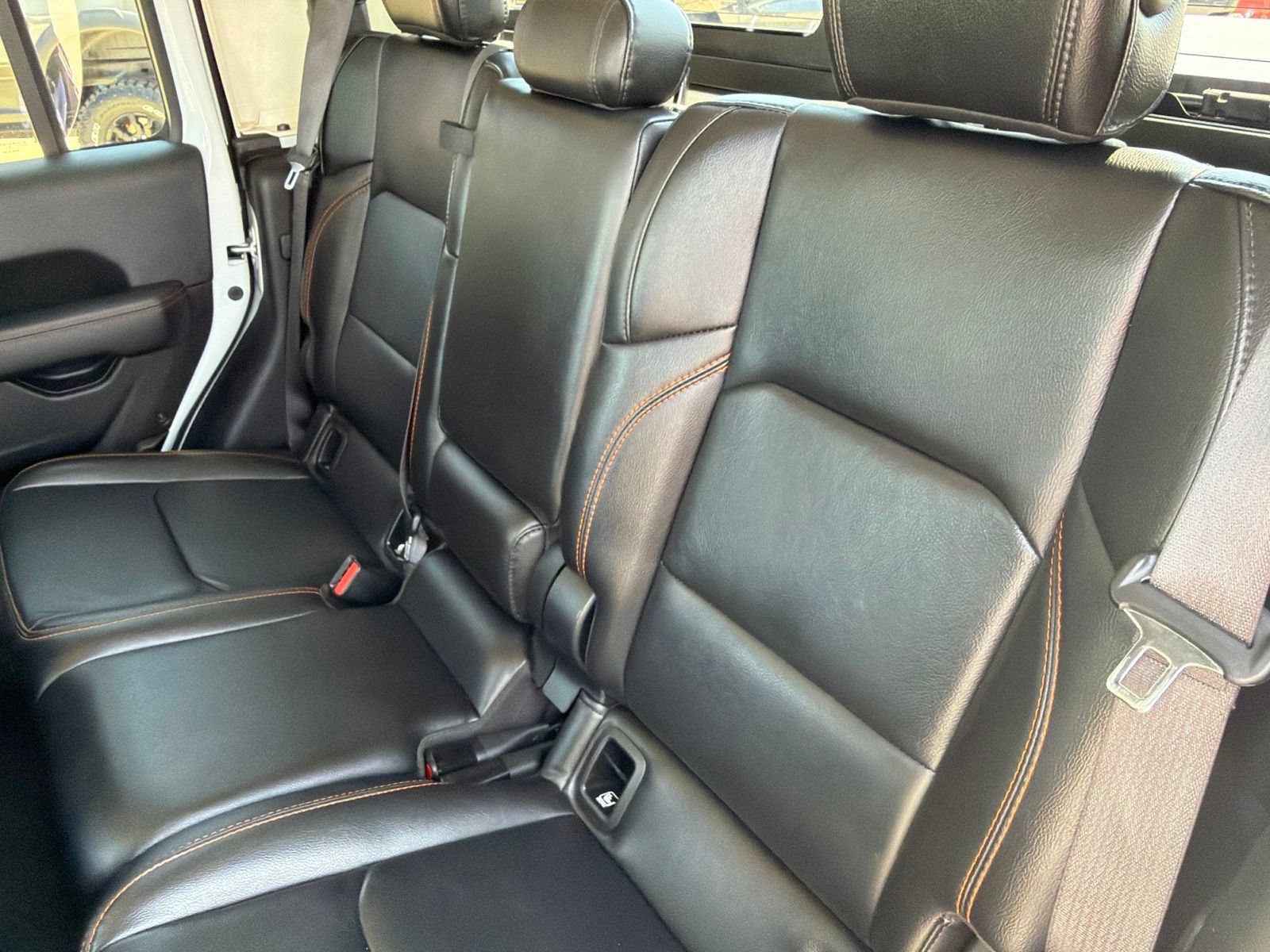 Used 2021 Jeep Gladiator Mojave AWD/4WD image 18