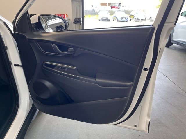 Used 2023 Hyundai Kona SE FWD image 12