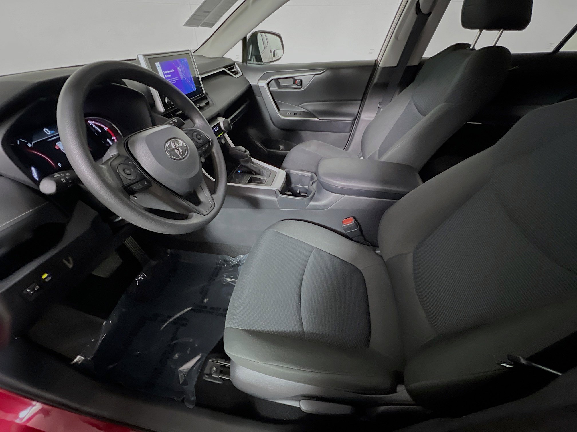 Used 2025 Toyota RAV4 LE image 15