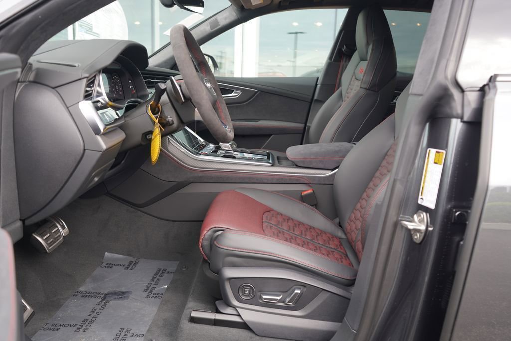 New 2026 Audi RS Q8 performance image 6