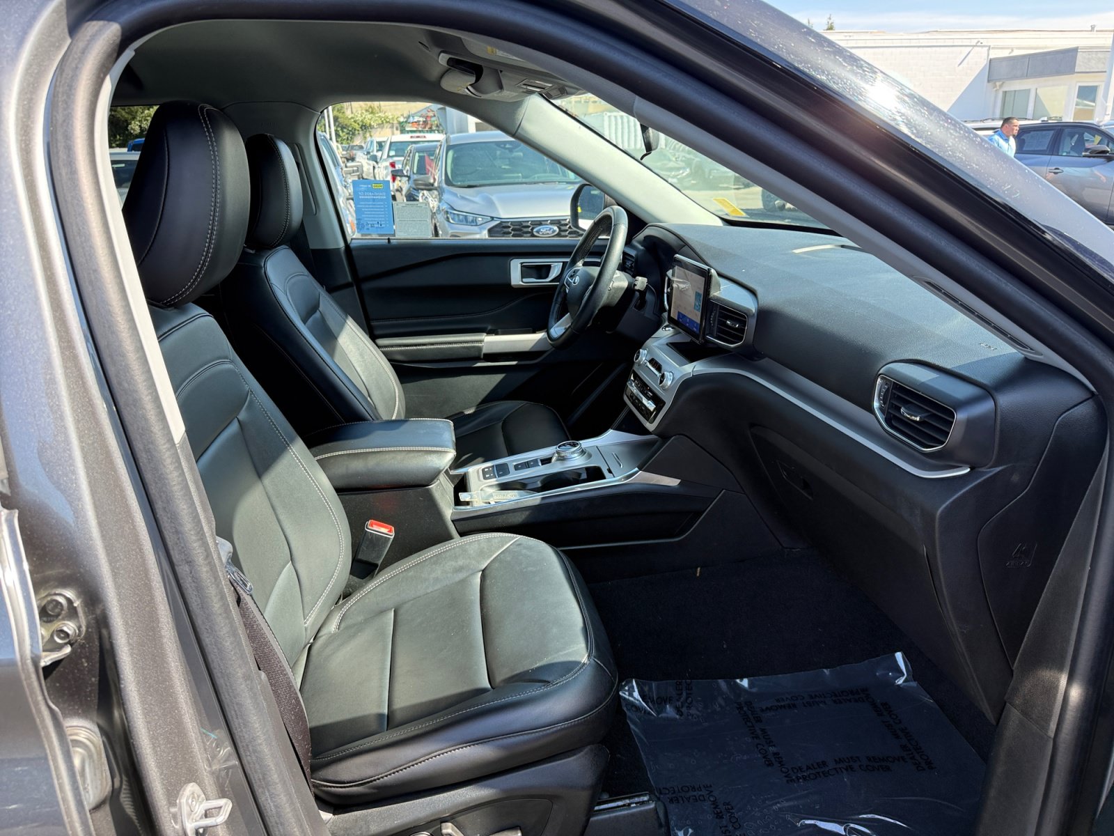 Certified 2023 Ford Explorer XLT w/ Equipment Group 202A RWD image 20
