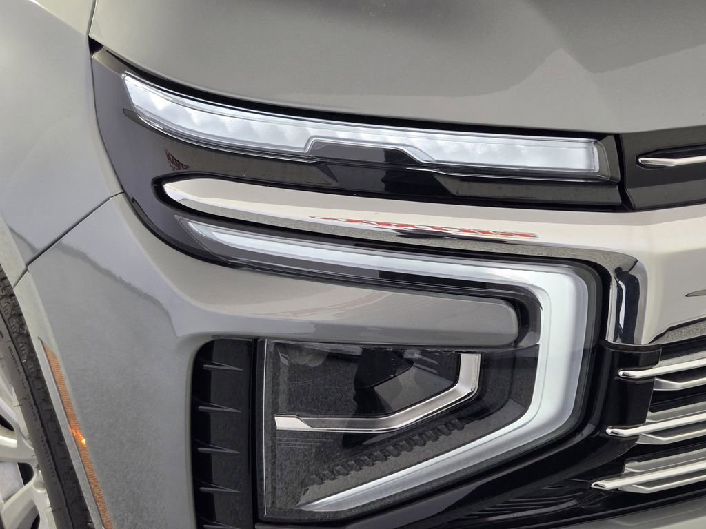 New 2026 Chevrolet Suburban Premier w/ Sun And Tow Package image 12