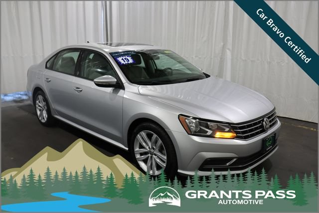 Used 2019 Volkswagen Passat 2.0T Wolfsburg FWD image 1