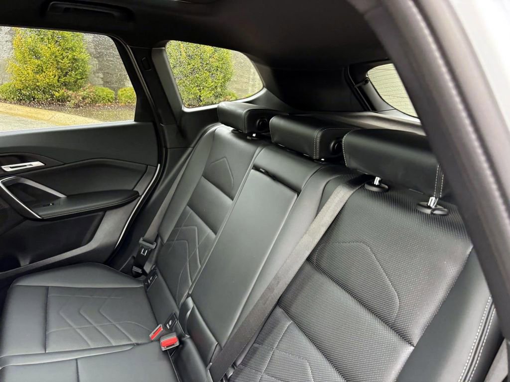 Certified 2025 BMW X1 xDrive28i w/ Premium Package image 28