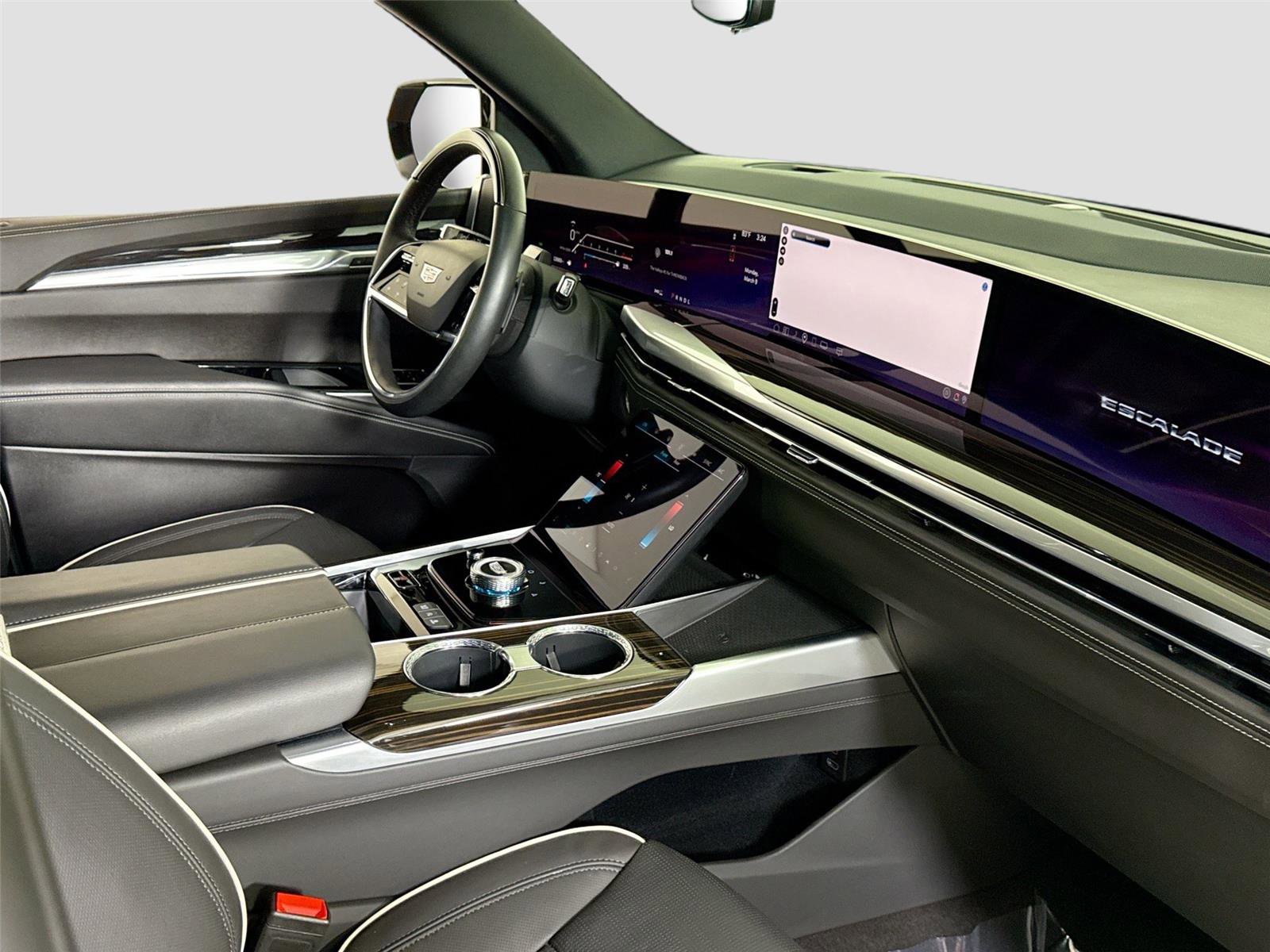 Used 2025 Cadillac Escalade ESV Premium Luxury image 34