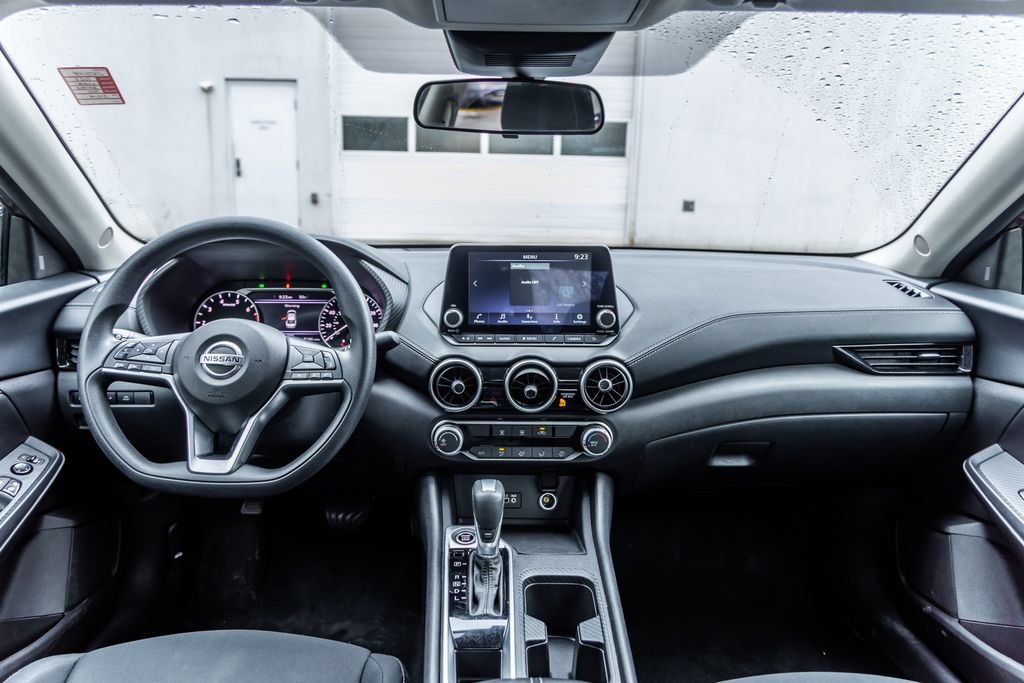 Used 2023 Nissan Sentra SV FWD image 25