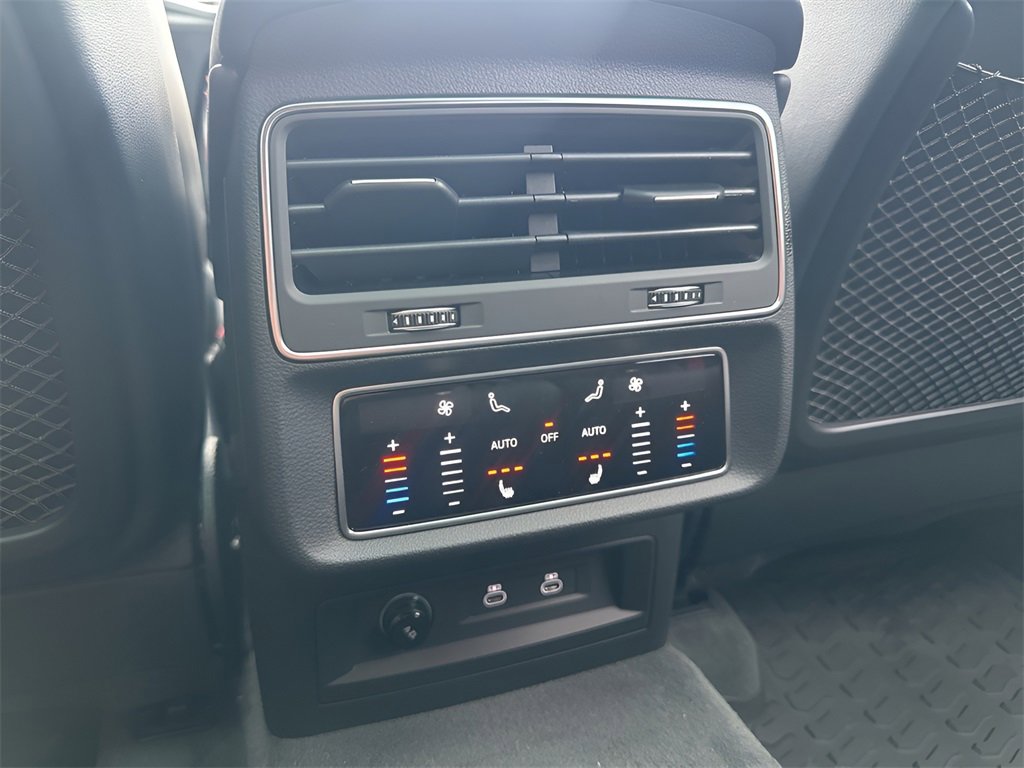 New 2026 Audi Q8 Prestige image 55
