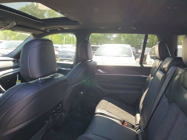 New 2026 Jeep Grand Cherokee L 4WD image 10