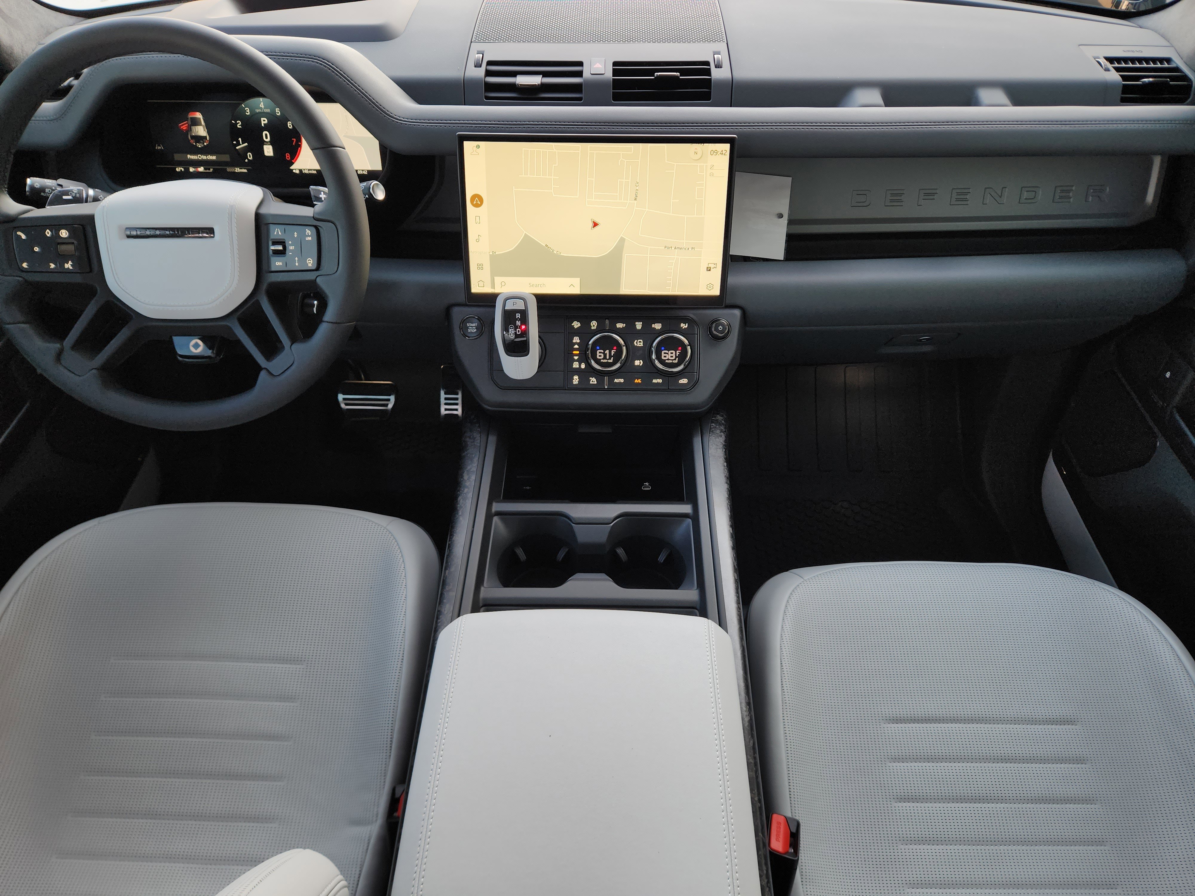 New 2026 Land Rover Defender 110 OCTA image 25