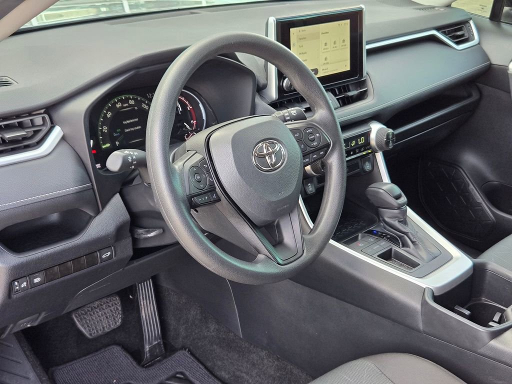 Used 2024 Toyota RAV4 XLE w/ Convenience Package image 10