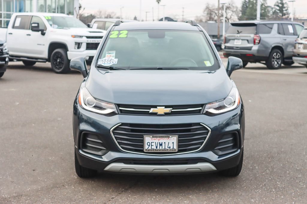 Used 2022 Chevrolet Trax LT w/ LT Convenience Package image 6