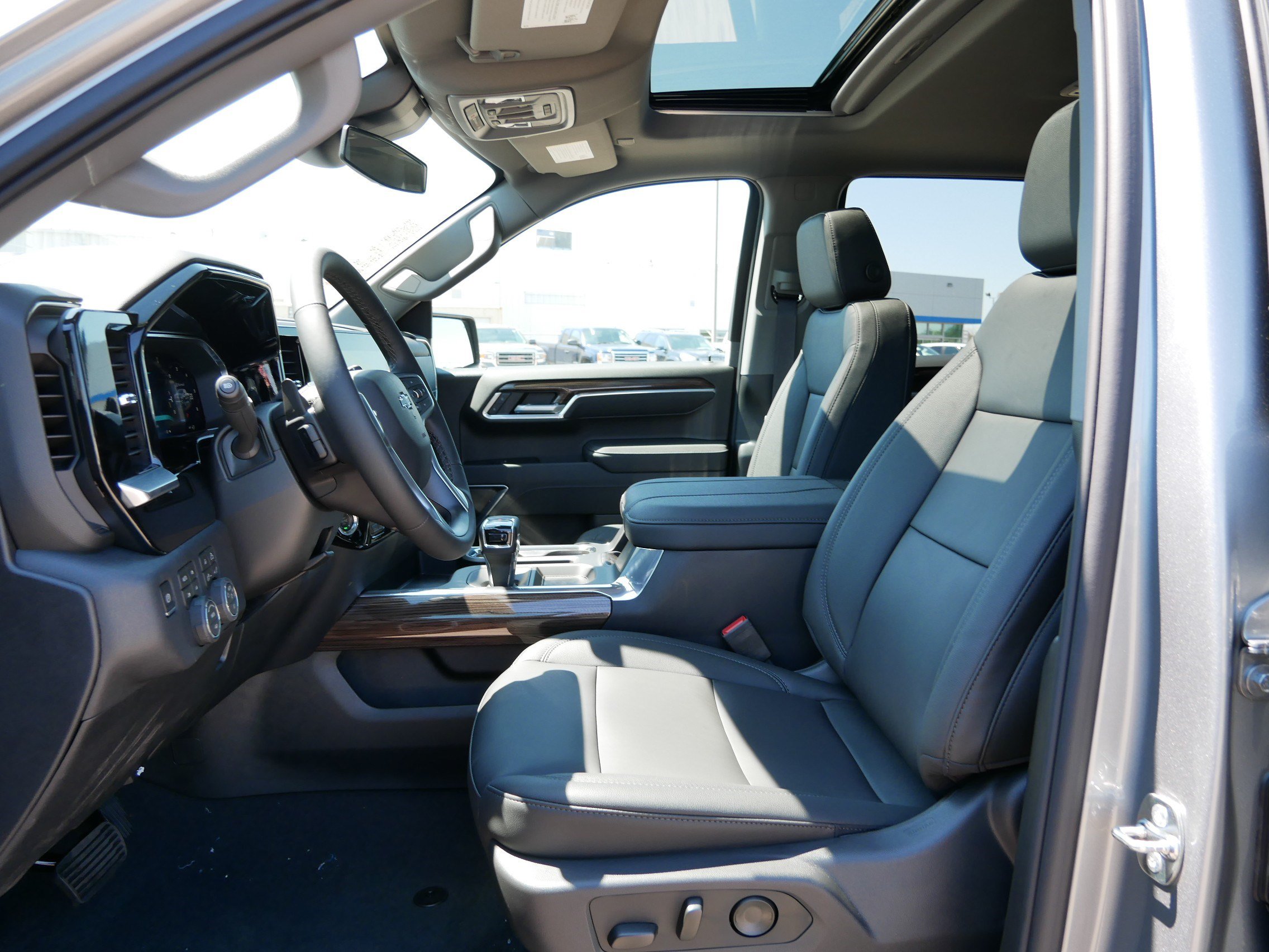New 2026 Chevrolet Silverado 1500 RST AWD/4WD image 11