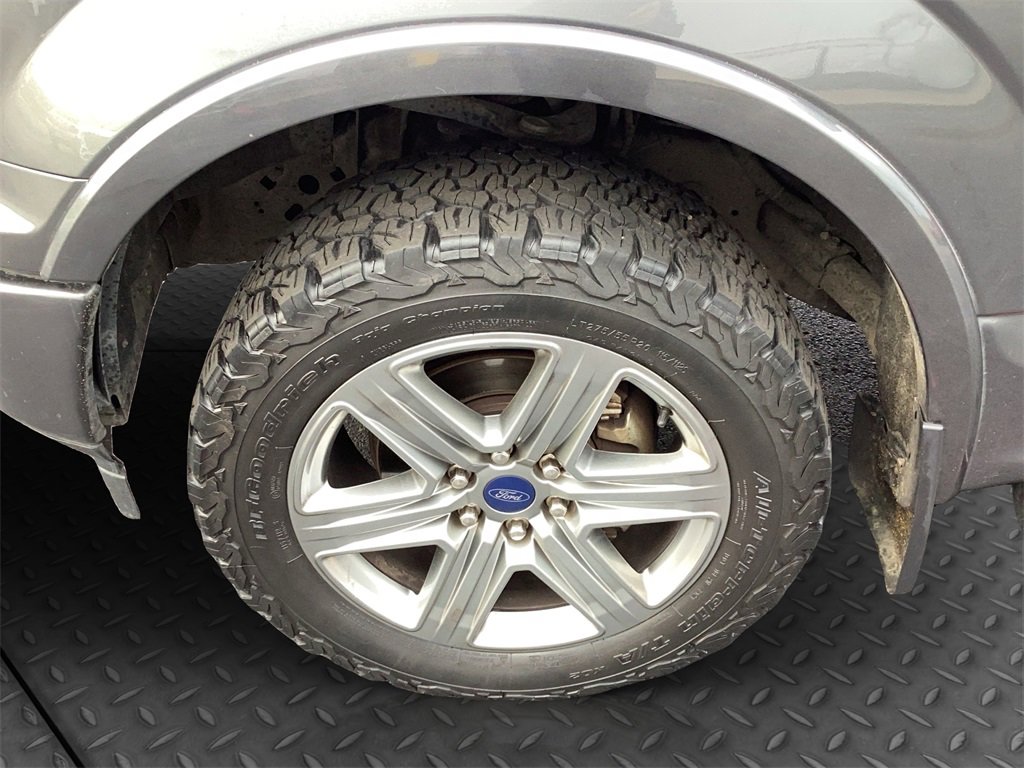 Used 2018 Ford F150 Lariat w/ Equipment Group 502A Luxury image 22