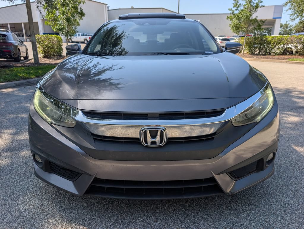 Used 2017 Honda Civic Touring image 2