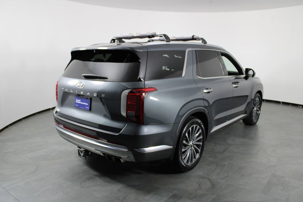 Used 2023 Hyundai Palisade Calligraphy w/ Cargo Package image 16