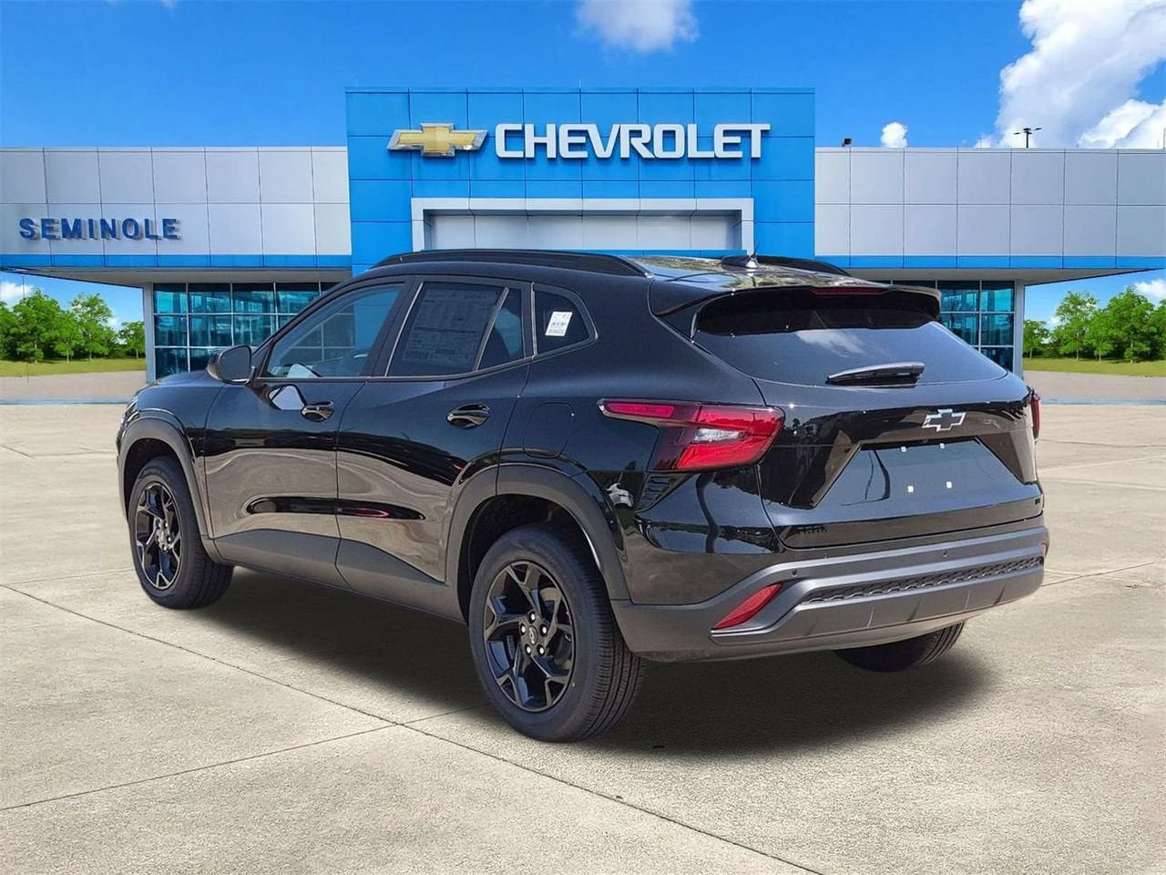 New 2026 Chevrolet Trax LT w/ Driver Confidence Package FWD image 3