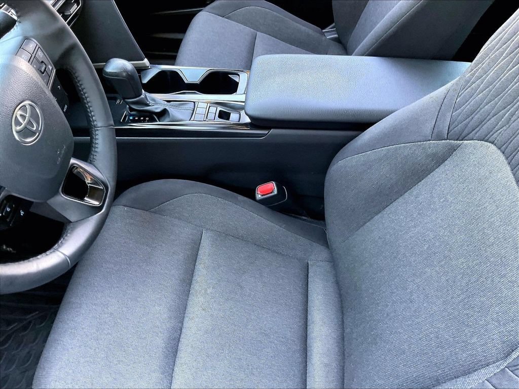 Used 2025 Toyota Camry LE w/ Convenience Package AWD/4WD image 20
