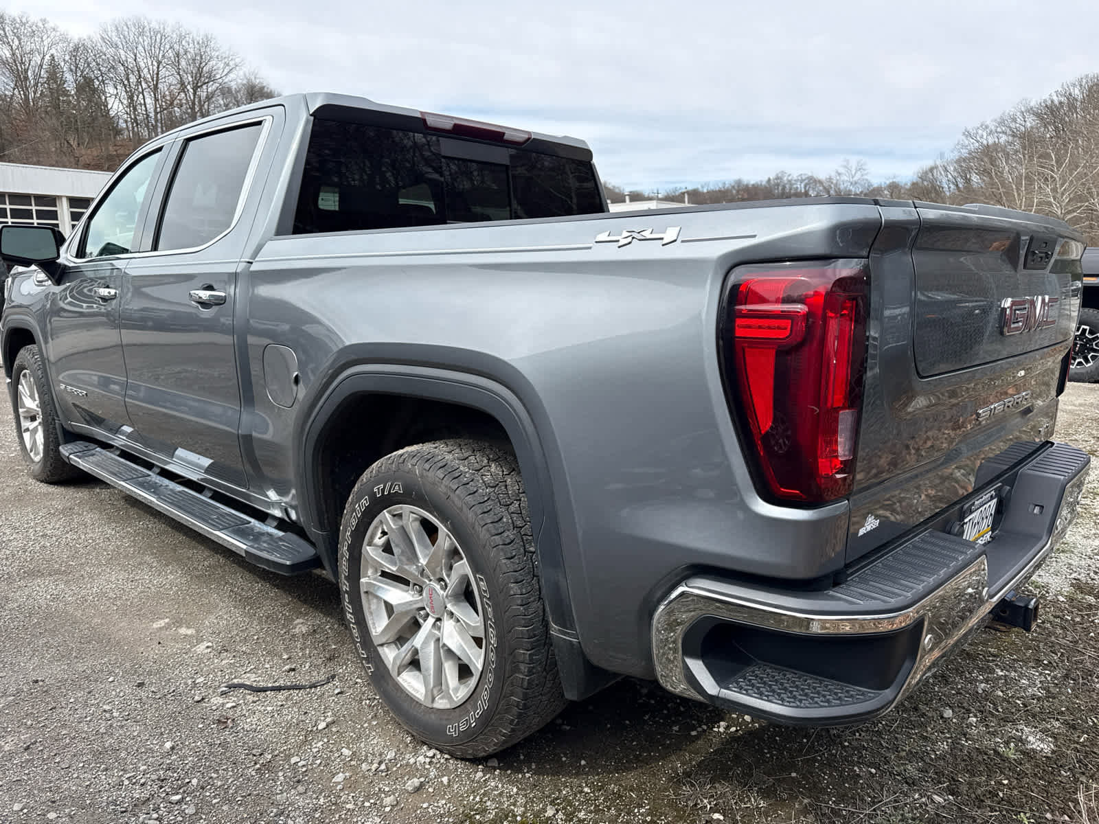 Used 2021 GMC Sierra 1500 SLT w/ SLT Premium Plus Package image 6